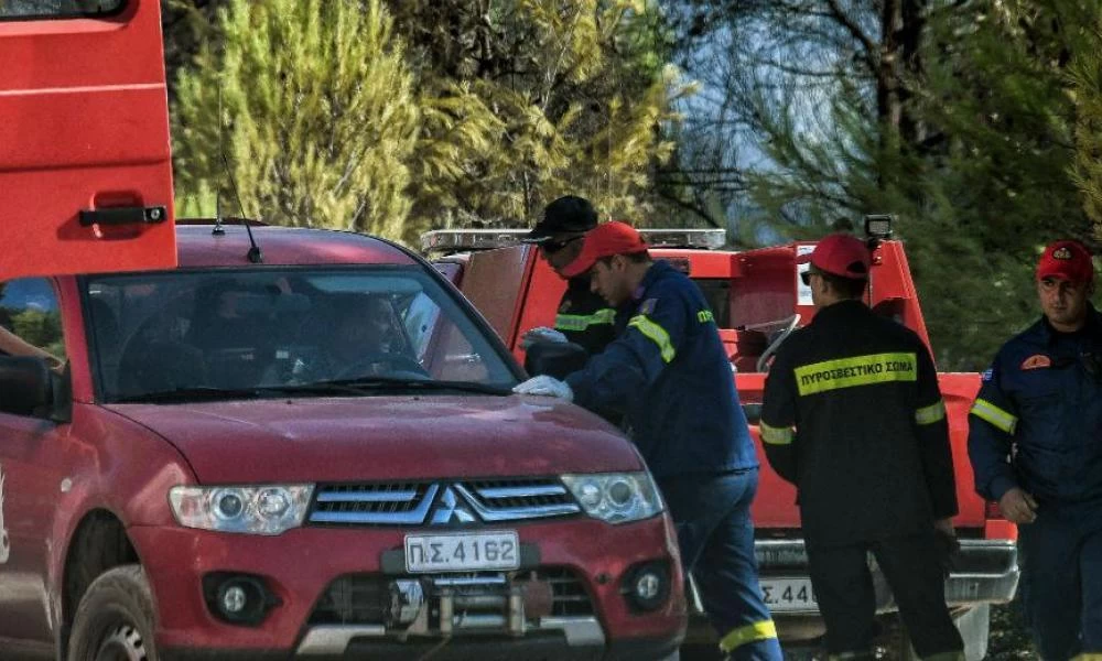 Κορινθία - Ζευγολατιό: Φωτιά σε εγκαταλειμμένο εργοστάσιο